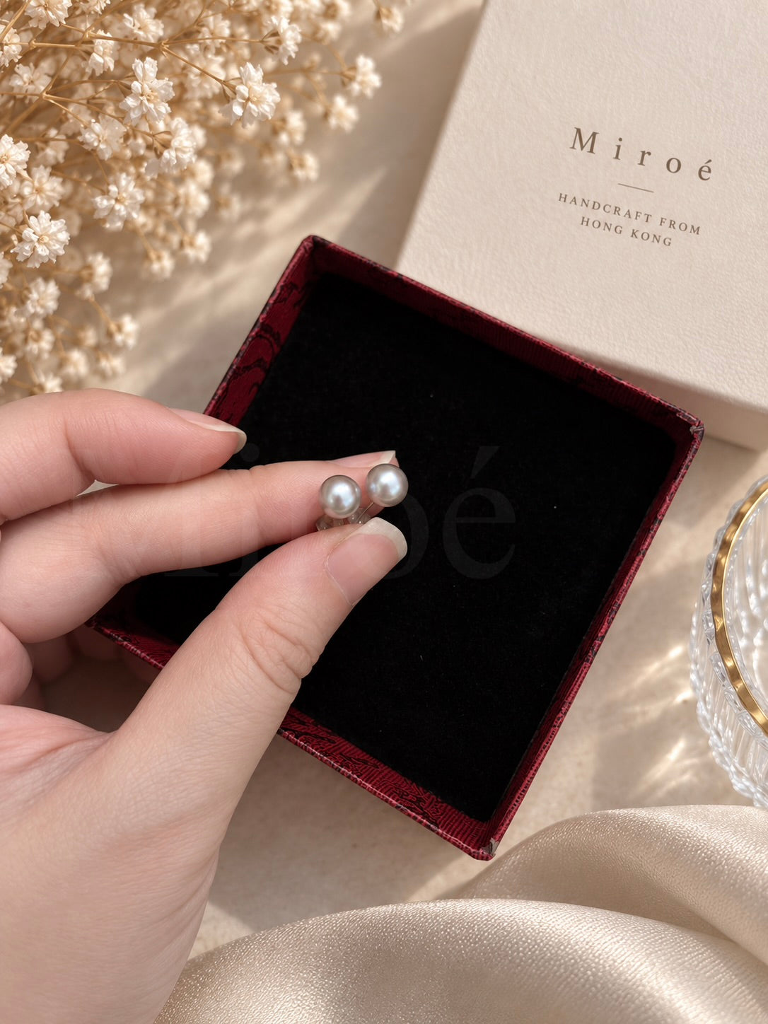 6mm Madama Pearl Stud Earrings