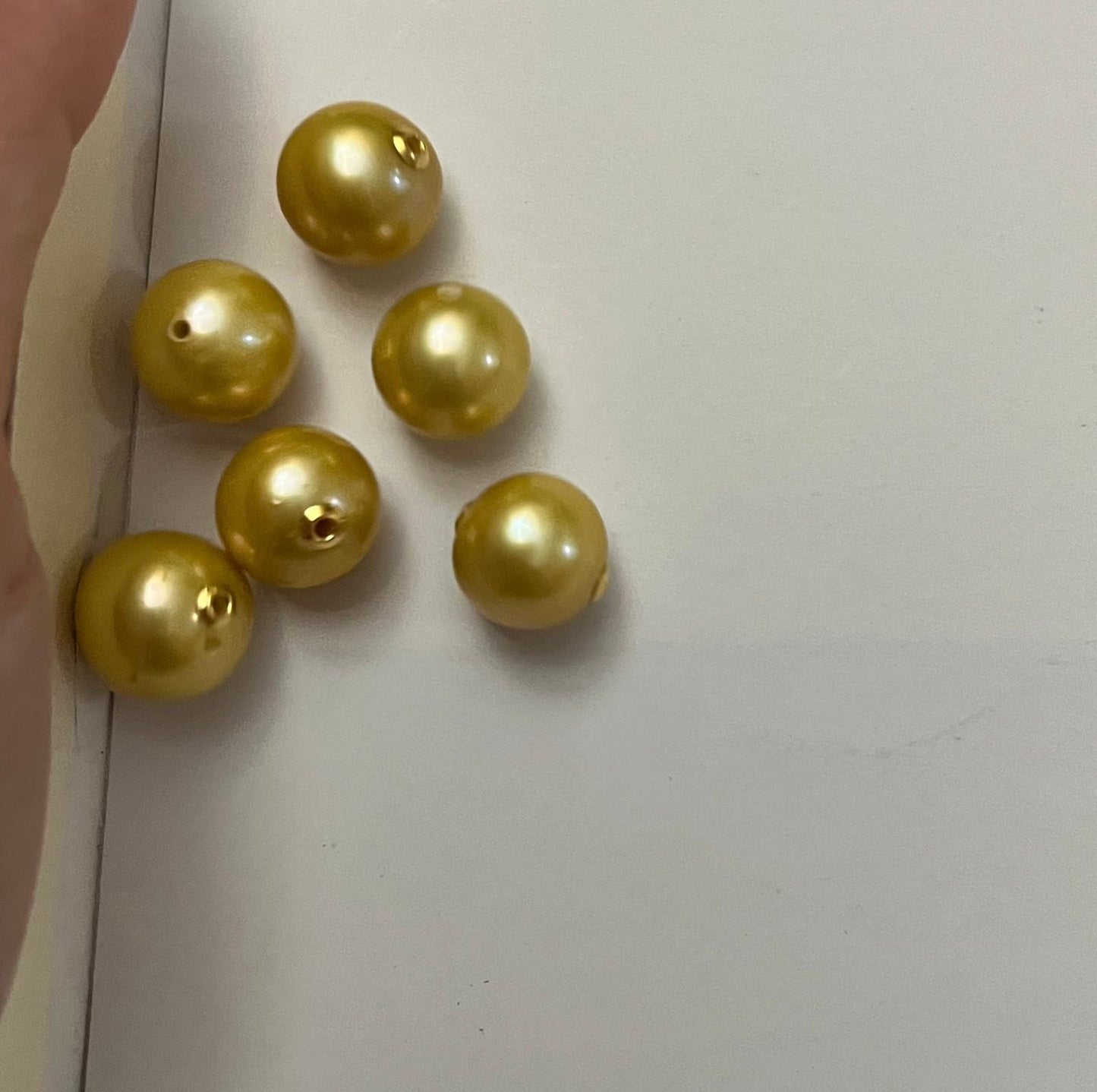 South Sea Golden Pearl Charm with 18K Gold Cap (11–12mm)