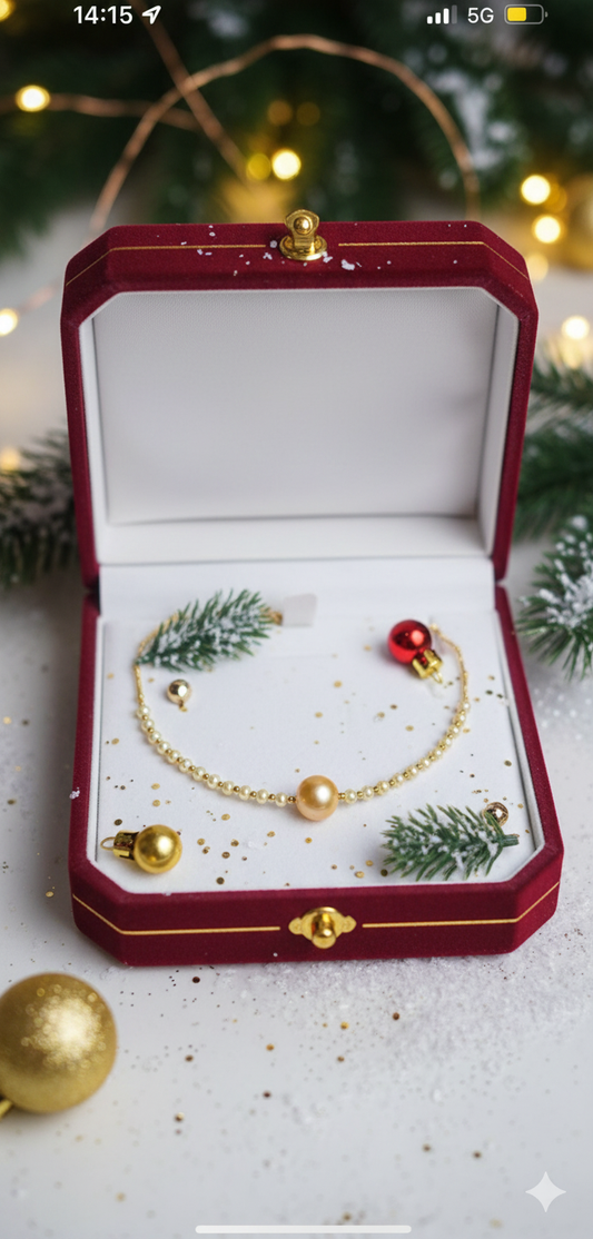 4–5mm Feather Gold Akoya × 11.5mm Golden Seawater Pearl Necklace (Made to you)