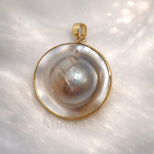 30mm 超大海水馬貝珍珠吊墜｜經典光澤款