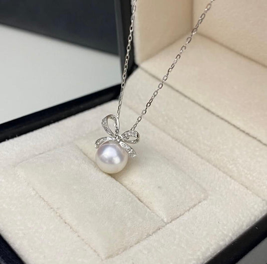 7.5mm Sterling Silver Bow Pendant (Pre-order)