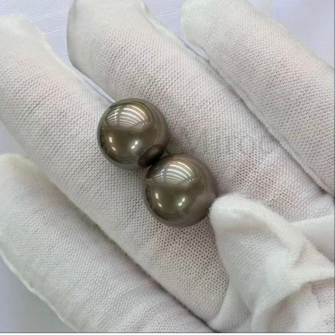 13.2-13.4mm Metallic Grey Tahitian Pearl Earring