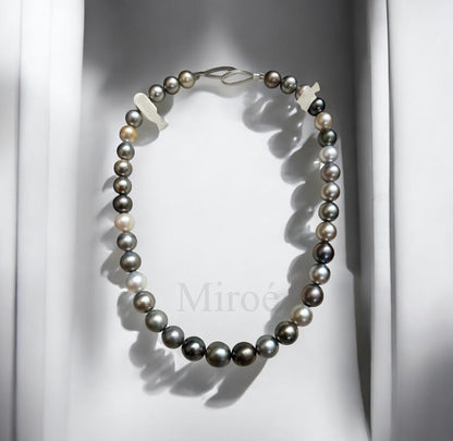9-11mm 銀灰系混色大溪地珍珠頸鏈
