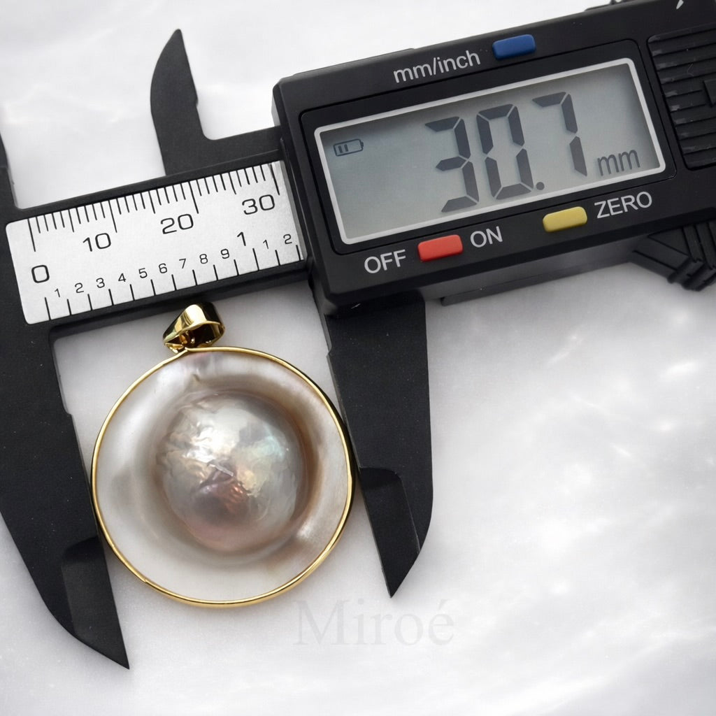 30mm Large Mabe Pearl Pendant | Classic Luster Edition