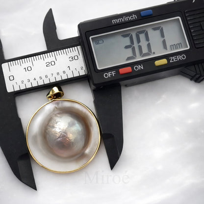 30mm Large Mabe Pearl Pendant | Classic Luster Edition