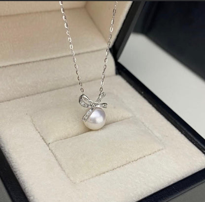 7.5mm Sterling Silver Bow Pendant (Pre-order)