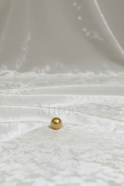 9.9mm South Sea Golden Pearl | Deep Golden Round Mirror-Luster Grade - Loose Pearl