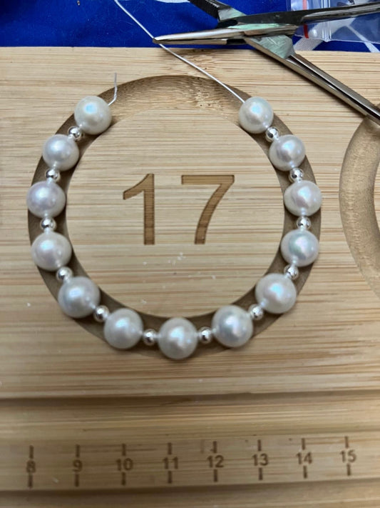 9–10mm Pink Aurora Freshwater Pearl Bracelet