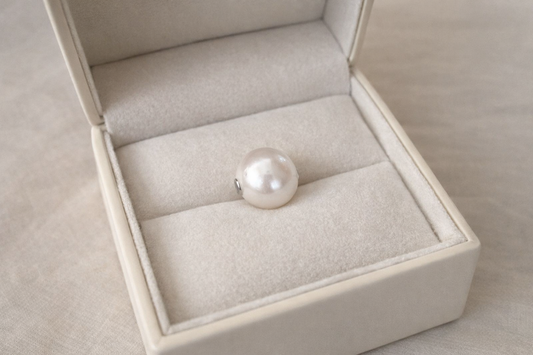 13mm Australian White Lulu Tong Pendant (Pre-order)