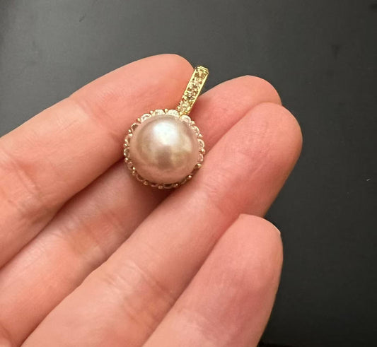 11mm 14K Gold-Plated Sunflower Pendant with Zirconia and Pearl