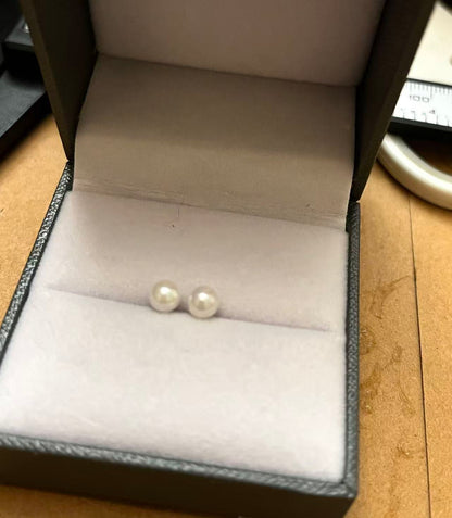 5–5.5 mm Natural Seawater White Pearl Earrings